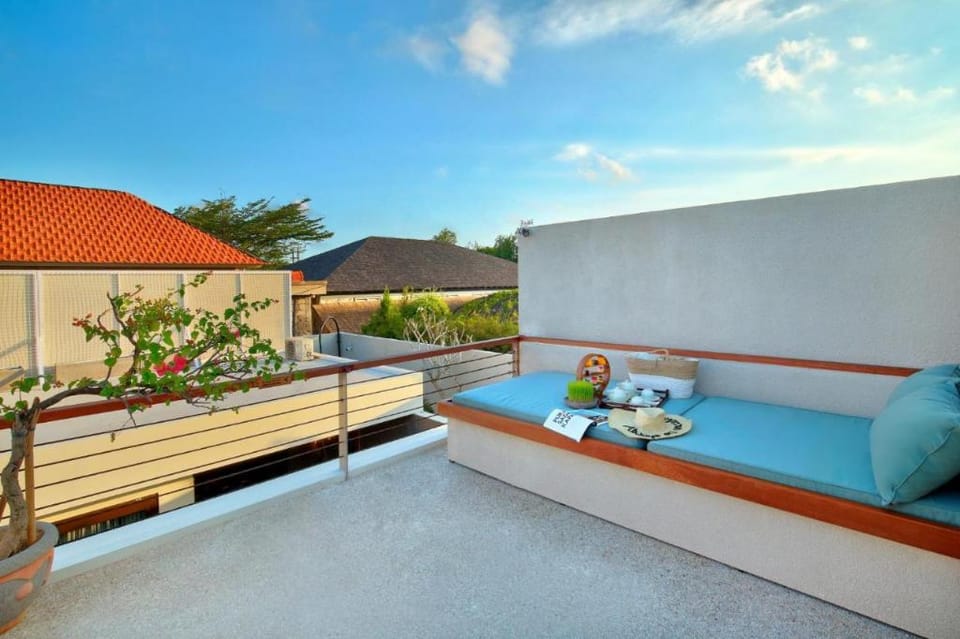 Luxury 1 BR Private Pool Floating Bathtub#001 Villa in North Kuta