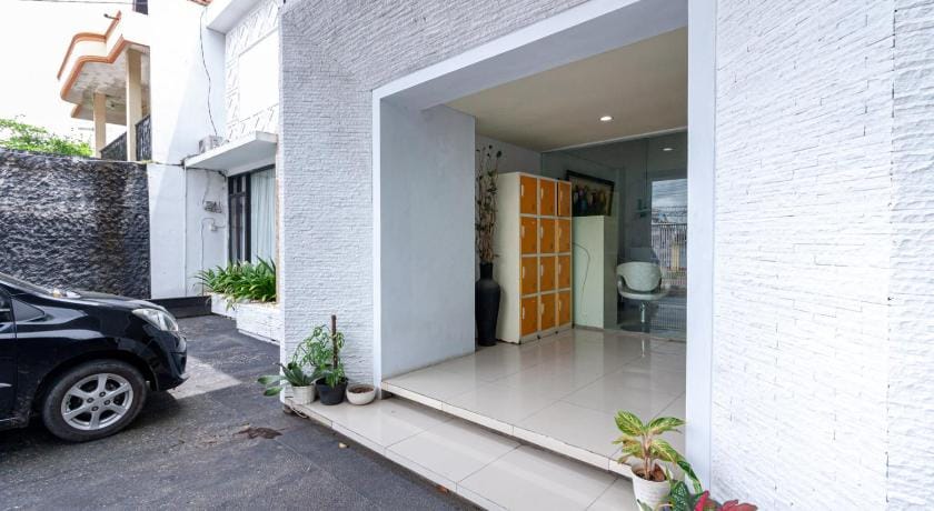 Urbanview Daniela Jambi by RedDoorz Hotel in Indonesia