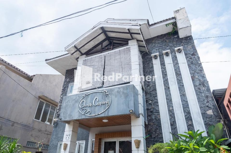 Omah Capung near Malioboro Area Mitra RedDoorz Hotel in Yogyakarta