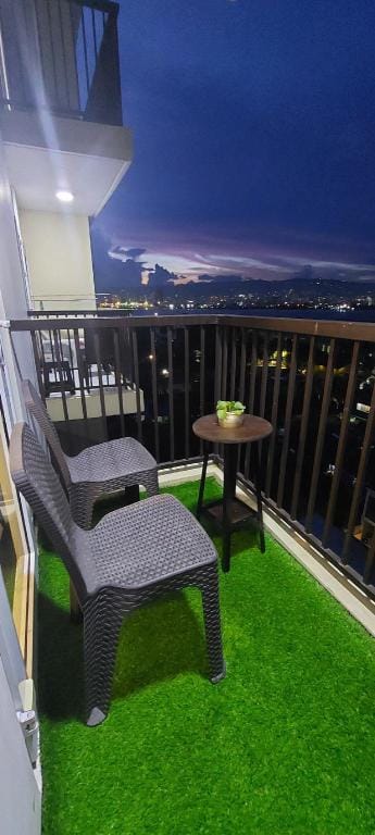 Dracarys Condo Complete accomodation Sea View Apartment in Lapu-Lapu City