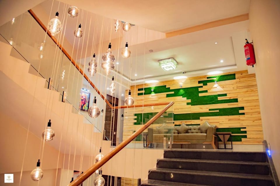 The Crown Inn Hotel in India