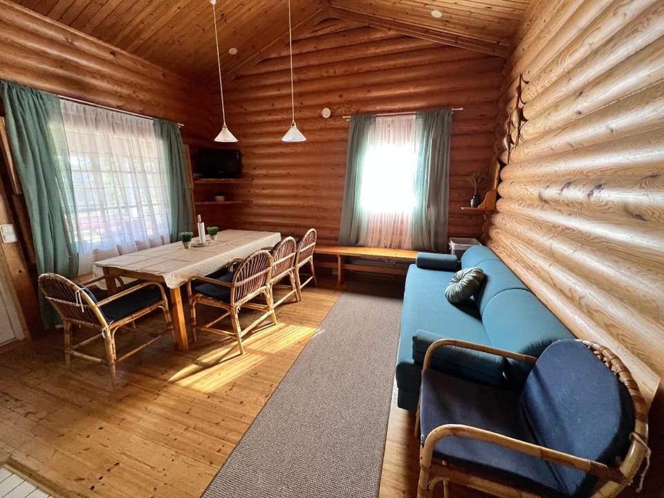 Family Cottage Pankotupa by the lake Vacation rental in Finland