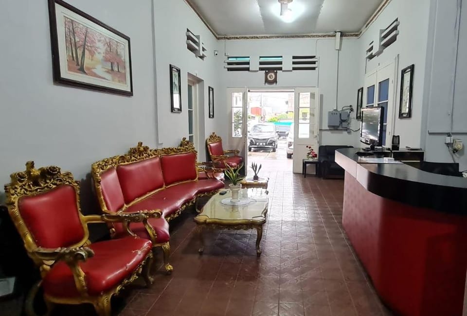 HOTEL IMMANUEL Hotel in Padang