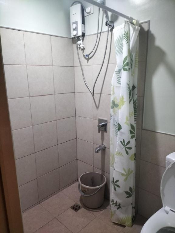 Cozy235 studio at The Persimmon Apartment in Lapu-Lapu City