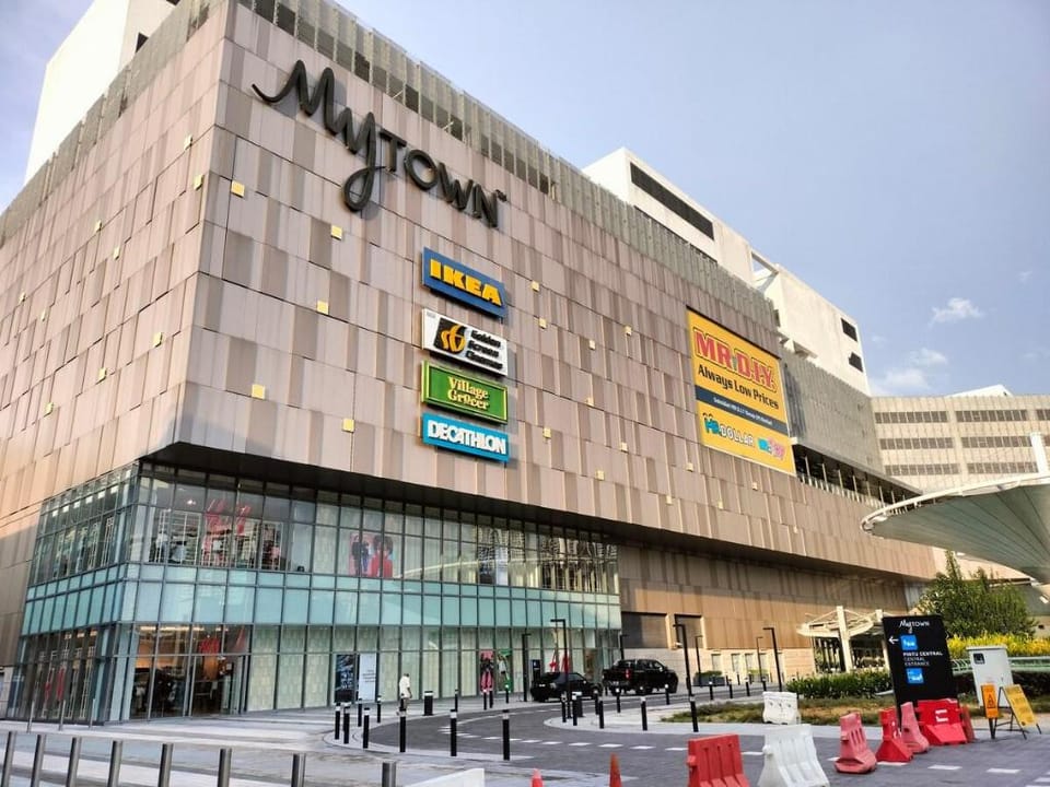 Cozy Oasis near Ikea TRX Mall King Size Bed 100mb Apartment in Federal Territory of Kuala Lumpur
