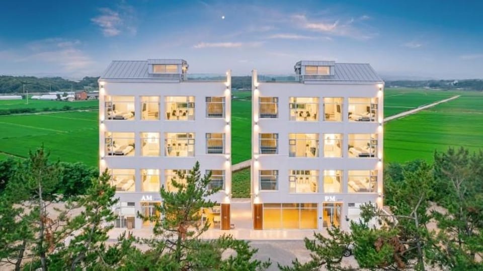 Gangneung AMPM poolvilla Bed and Breakfast in South Korea