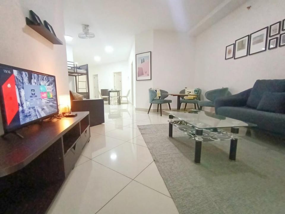 Mansion One 2BR for 3-6pax near Glaneagle Hospital Vacation rental in George Town