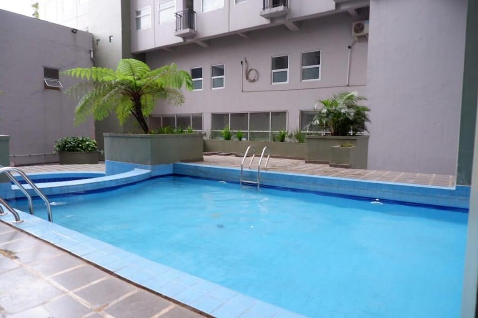 Bobo Pool view apartemen 2BR Apartment in Bandung