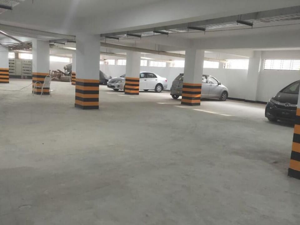 Family 2BHK apt 55" Uhd Tv Wi-fi Laundry Parking. Apartment in Islamabad