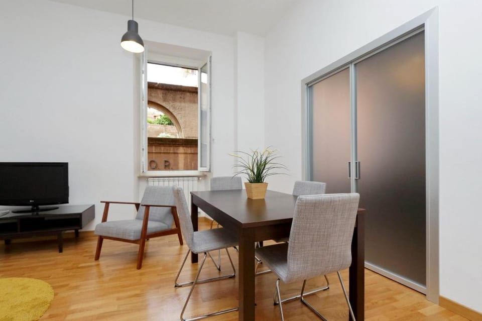RM-H501-DGAR1A2 - Traiano Charme Apartment in Rome