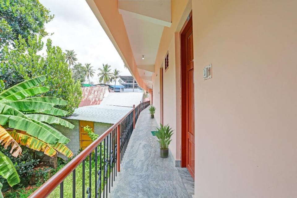 Hotel O North Park Tourist Home Hotel in Thiruvananthapuram