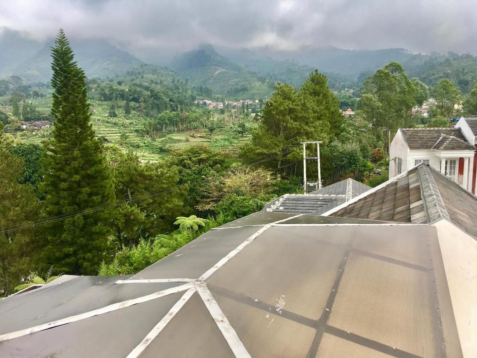 Villa blessing hills cipanas puncak view gunung Villa in West Java