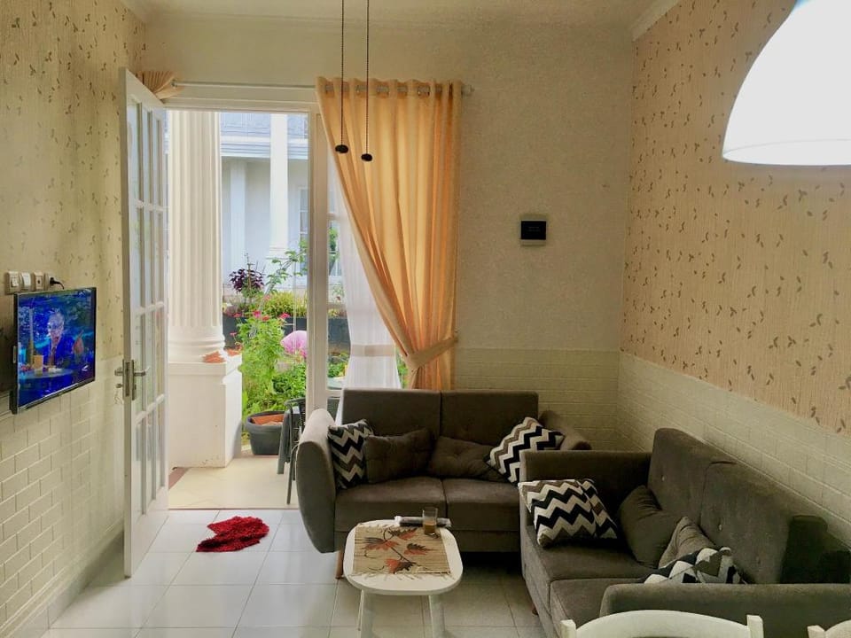 Villa blessing hills cipanas puncak view gunung Villa in West Java