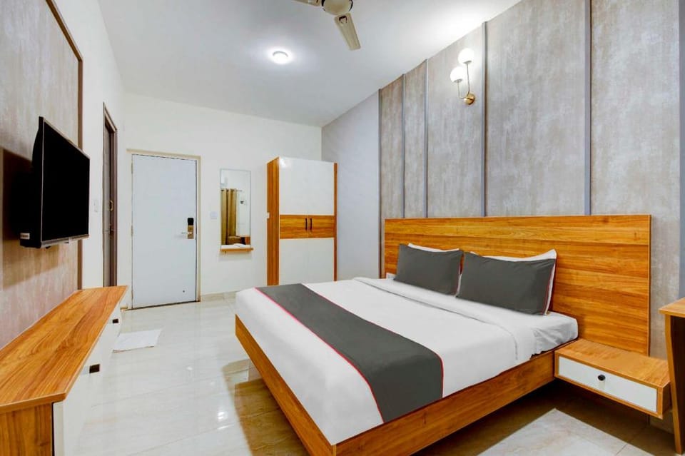 Super Collection O Royal Elevar Hotel in Bengaluru