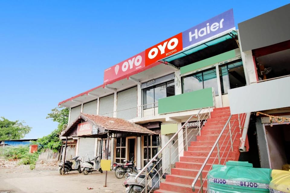 Hotel O Mr Hotel in Maharashtra