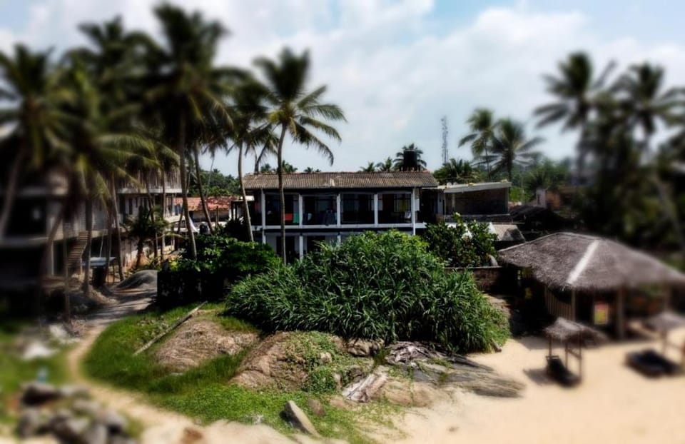 VILLA KANDU house YANG Beach Hikka in Sri Lanka Vacation rental in Hikkaduwa