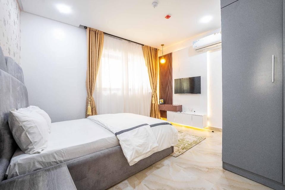 Luxury Vacation Apartment With Private Study Apartment in Lagos