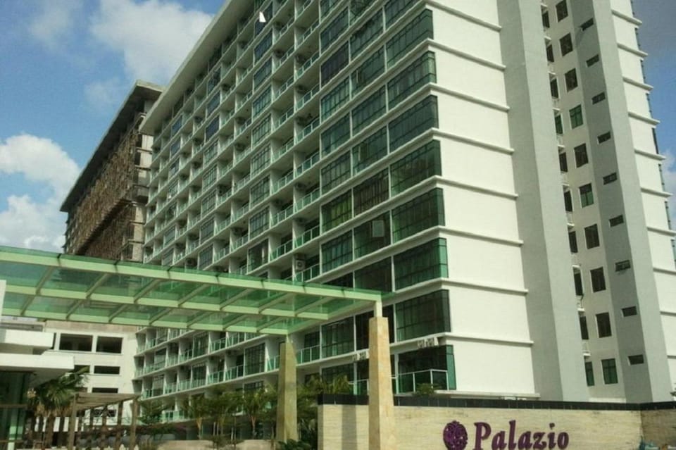 A03 Palazio Apartment Studio 2 pax Mount Austin Apartment in Johor Bahru