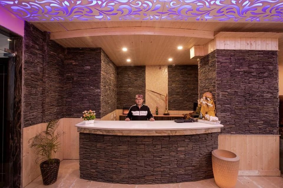 Dalhousie Hill Resort Hotel in Himachal Pradesh