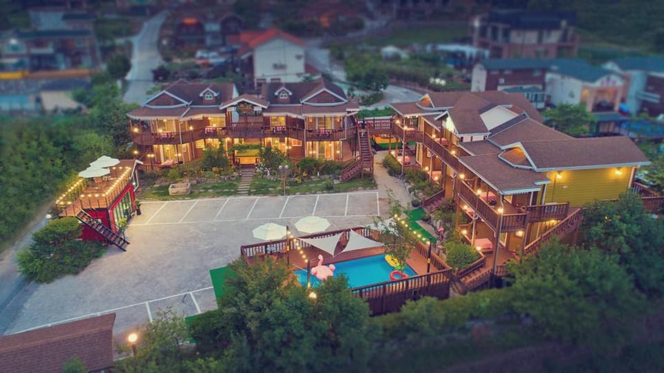 Gyeongju Papaya Aegyeondongban Pension Bed and Breakfast in South Korea