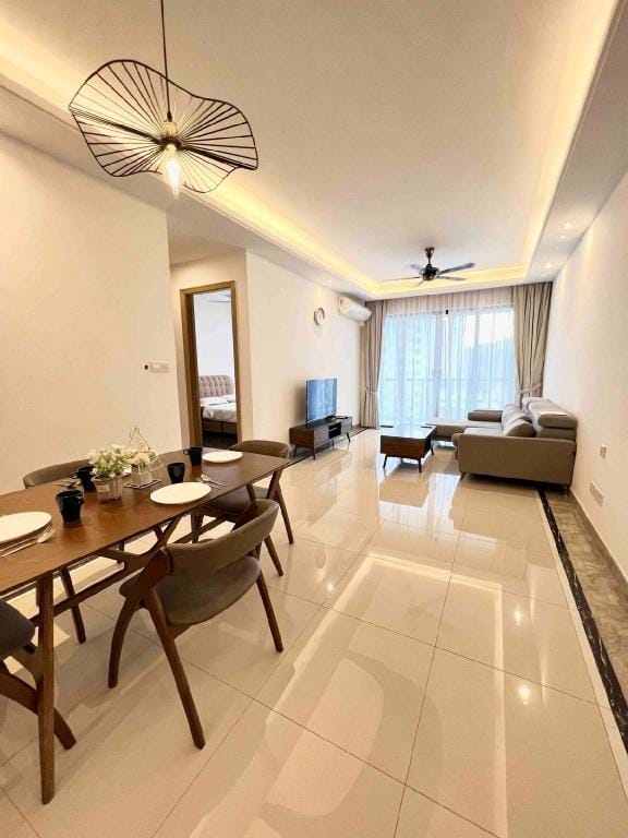 R&F? city-view 2BR 4-5pax Johor Bahru city by CK Apartment in Johor Bahru