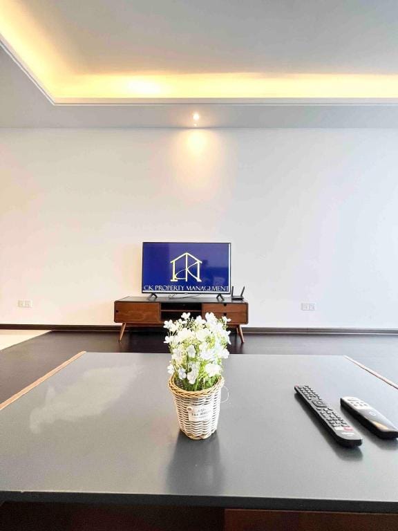 R&F? 651 romantic studio ?Johor Bahru city by CK Apartment in Johor Bahru