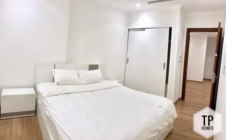Vinhomes Time City Apartment -Căn Hộ 3 Phòng Ngủ Vacation rental in Laos