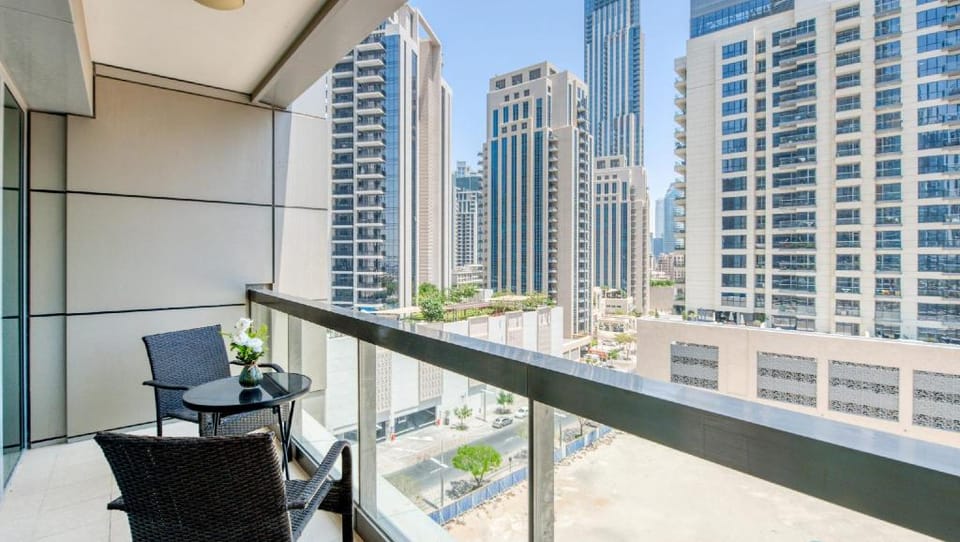 Refined 1BR in 8 Blvd Walk Downtown Dubai Apartment in Dubai