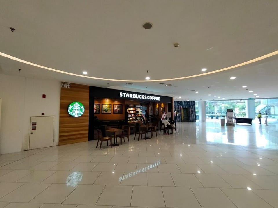 Studio 50mShopping Mall/Monorail/Rooftop Pool RL Vacation rental in Federal Territory of Kuala Lumpur
