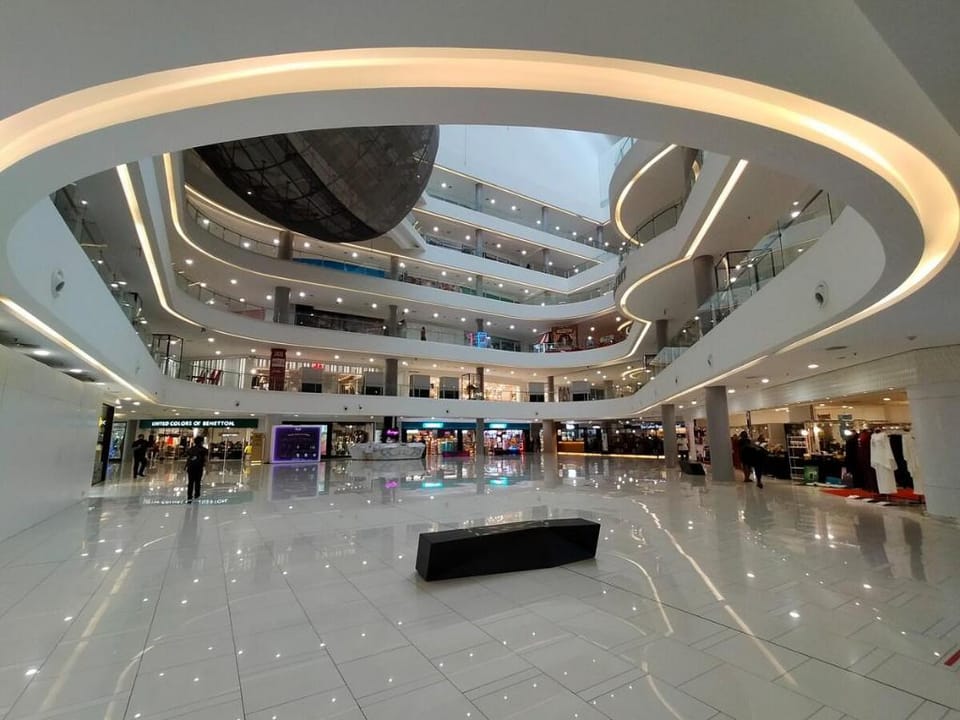 Studio 50mShopping Mall/Monorail/Rooftop Pool RL Vacation rental in Federal Territory of Kuala Lumpur