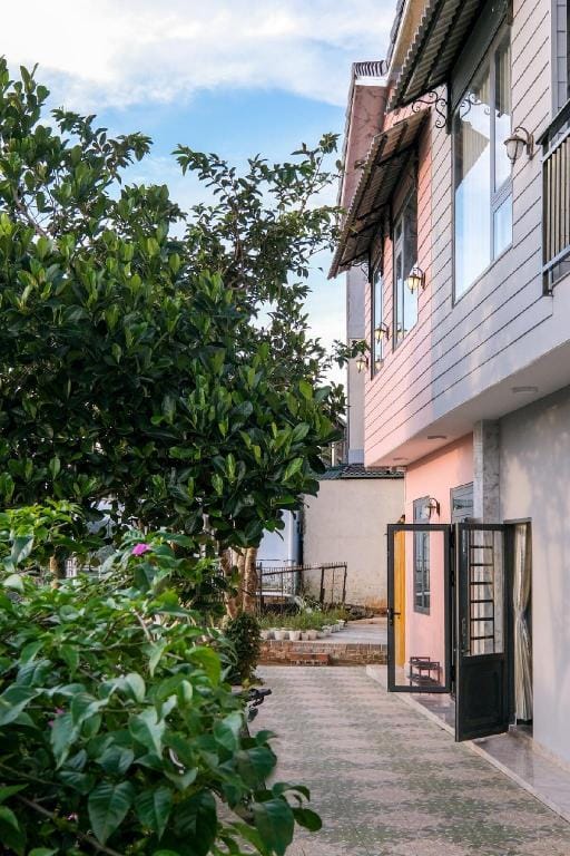 View thung lũng, đồi núi, nhà trên đồi cao Vacation rental in Dalat
