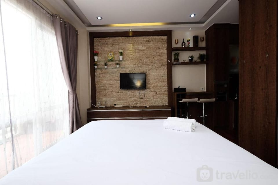 Modern Studio at Ambassade Kuningan By Travelio Apartment in South Jakarta City