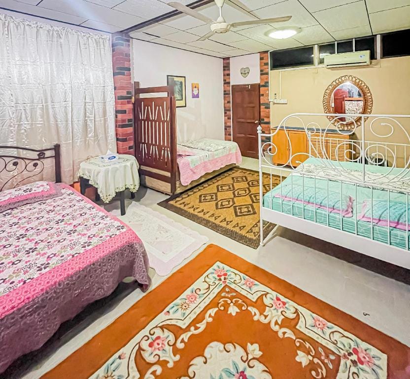 Dusun Indah Cottage 2 Vacation rental in Bayan Lepas