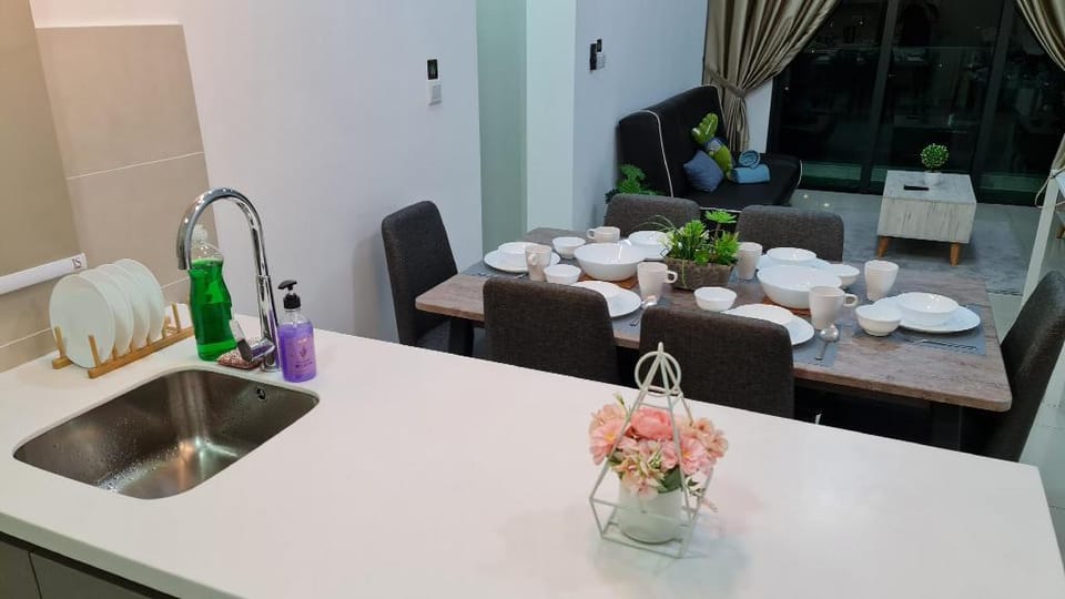 Luxury 5STAR Executive Suite Mid Valley Sunway KL Apartment in Petaling Jaya