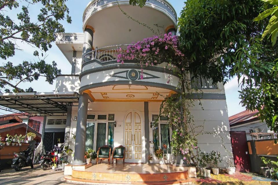 Hotel O Yoezef Homestay Syariah Hotel in West Sumatra, Indonesia