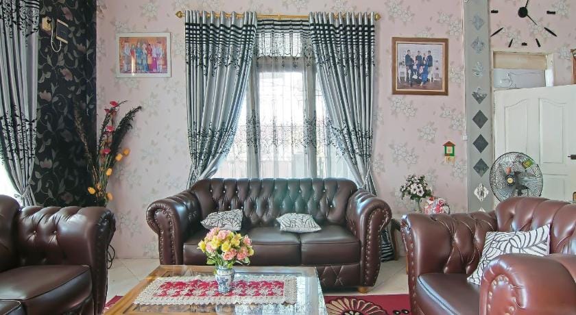 Hotel O Yoezef Homestay Syariah Hotel in West Sumatra, Indonesia