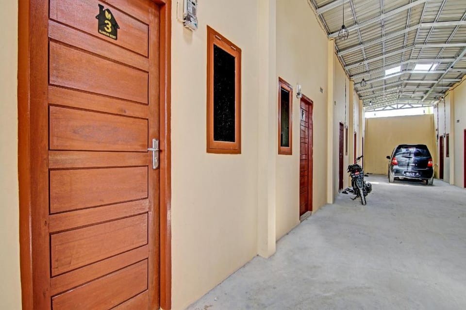 Hotel O Djasur Kost Hotel in West Sumatra, Indonesia