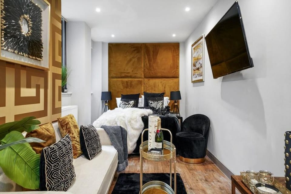 The Gold Court Apartment Apartment in Maidstone