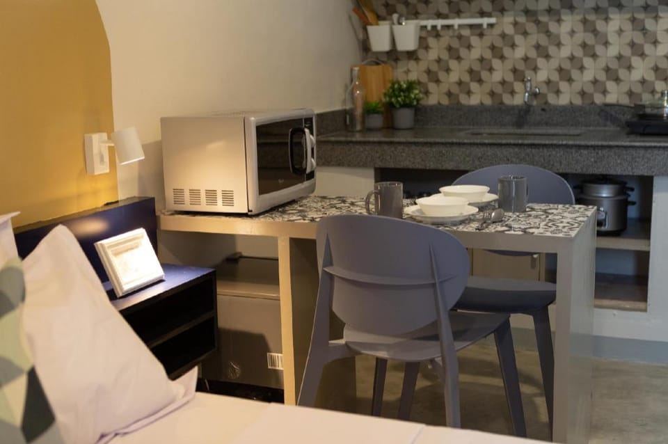 Hive Manila Guesthouse -Netflix,400mbps WI-FI Apartment in Bacoor