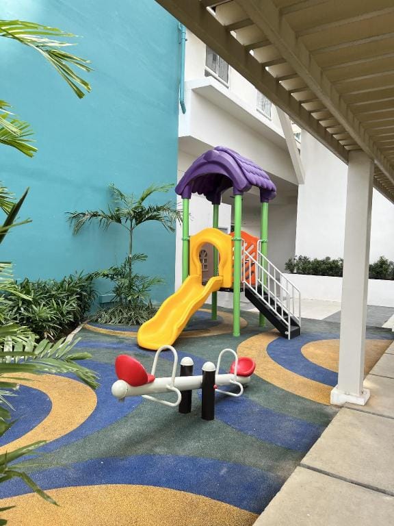 Lovely Studio Condominiums at Mesavirre Garden Residences Bacolod Apartment in Bacolod
