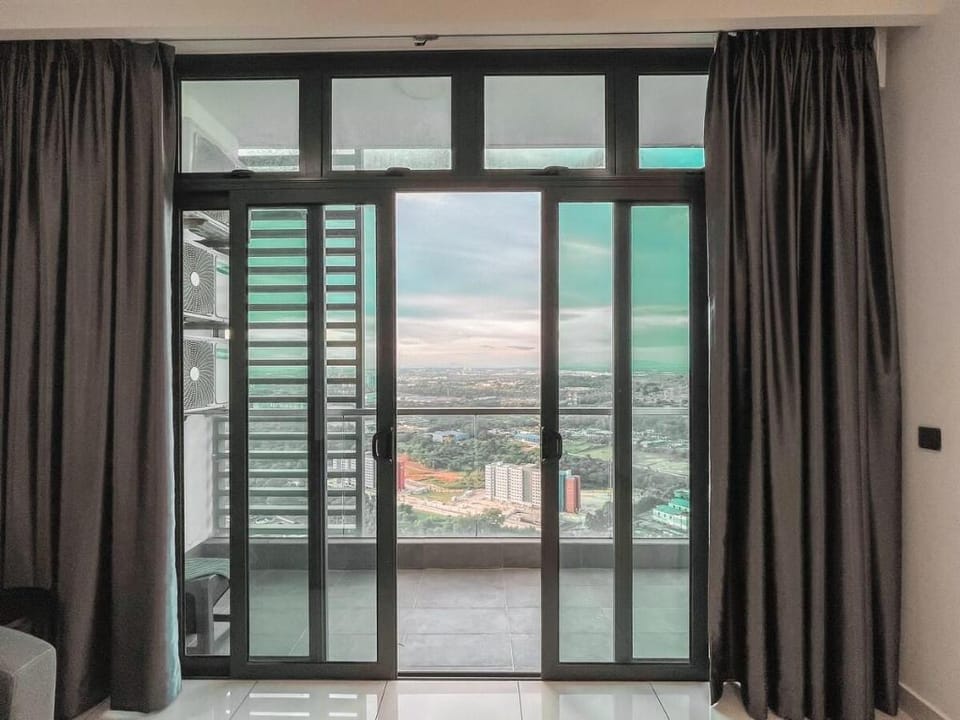 [Starry Homes @ Green Haven] 2Beds 2Bath+Pool View Apartment in Johor