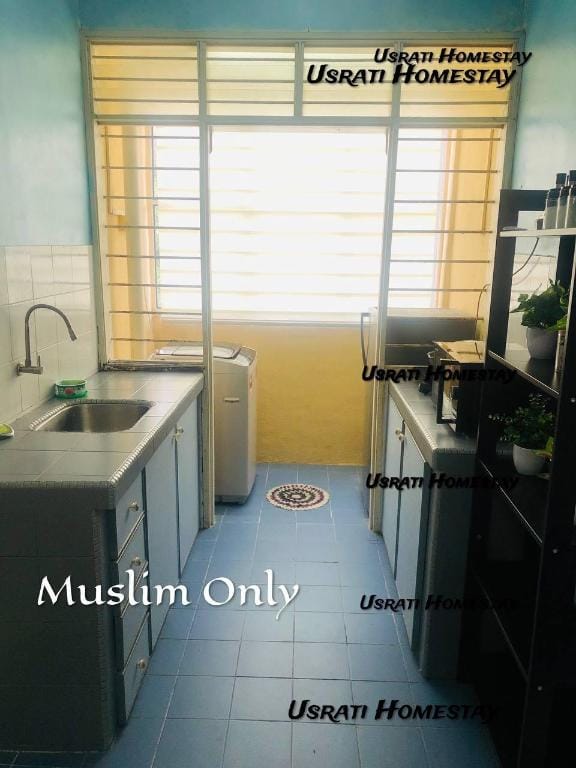 Usrati Homestay by Amirul Apartment in Port Dickson
