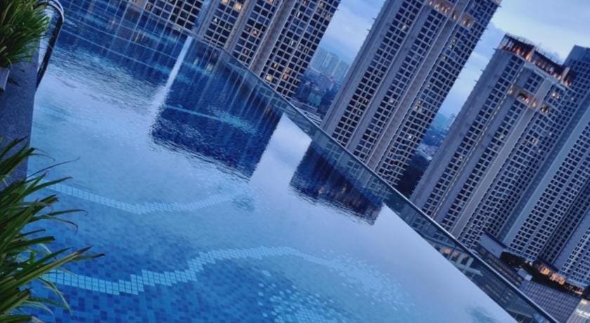 Pavilion 2 Revo l Rooftop Swimming Pool LS15 Apartment in Federal Territory of Kuala Lumpur