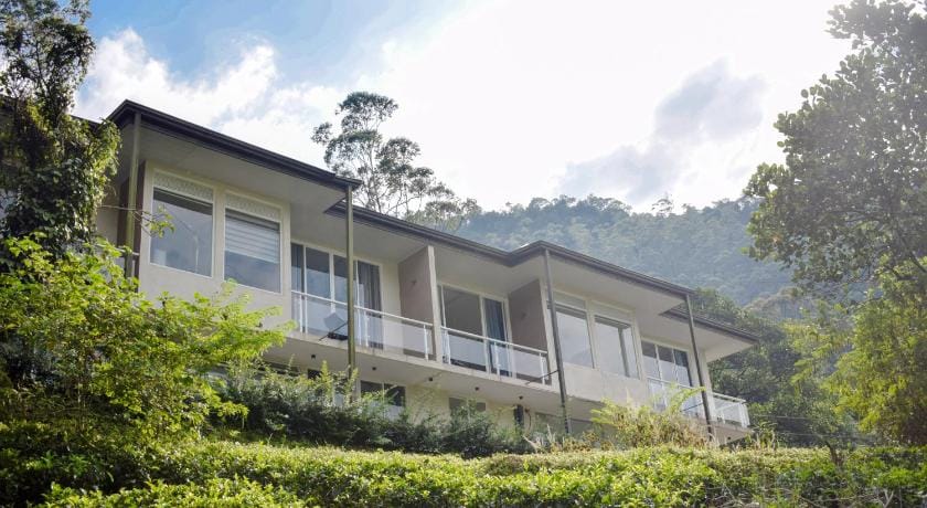 Flaming Tree Resorts Villa in Central Province