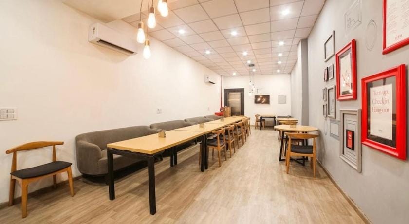 Collection O Kailash Enclave Hotel in Delhi