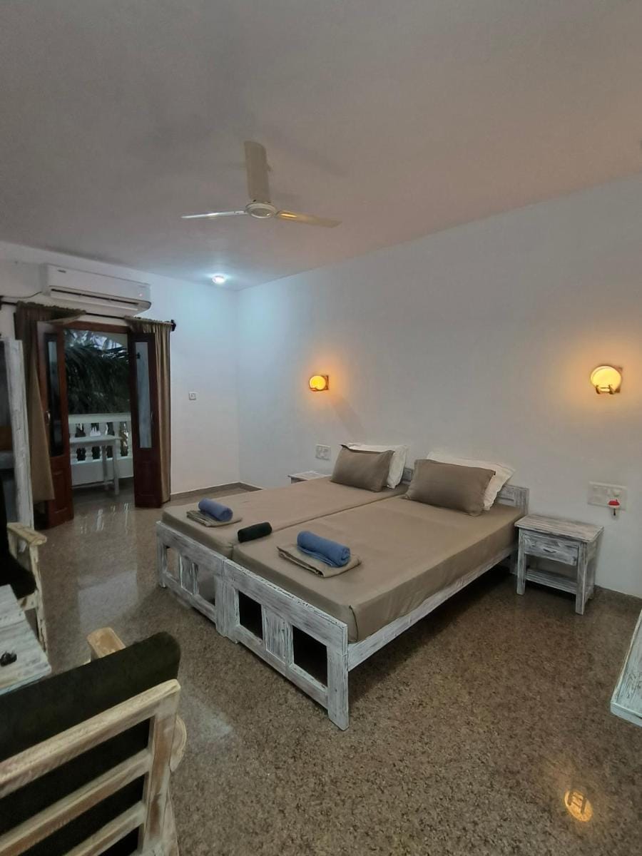 SHANKAR by the SEA, 2 min from Mandrem Beach Hotel in Mandrem
