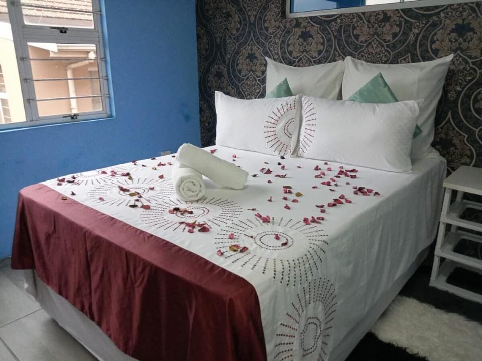 Rato Thato Guest House Bed and Breakfast in Durban