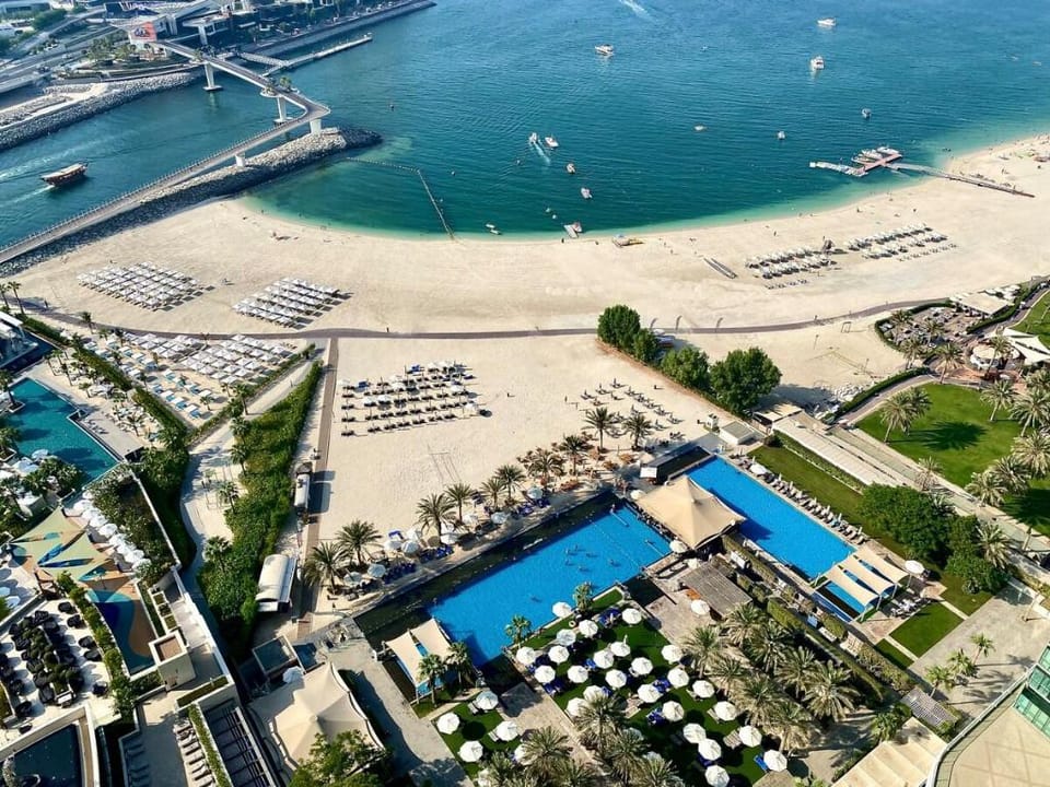 Lux BnB I The Address JBR I Ocean View Apartment in Dubai