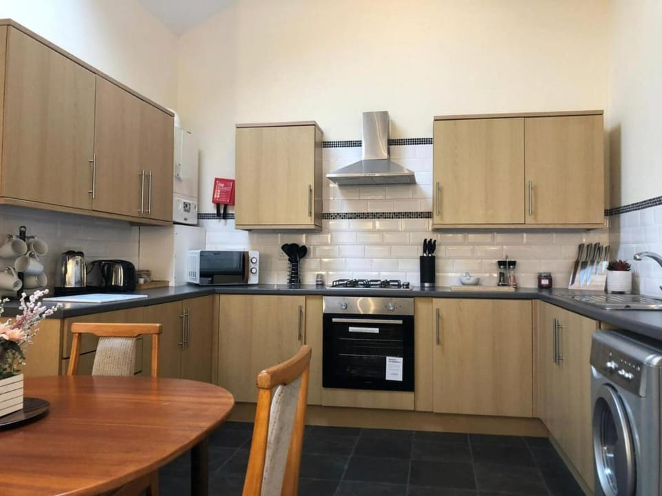 St Andrews 04 - sleeps 6 Apartment in Lytham St Annes