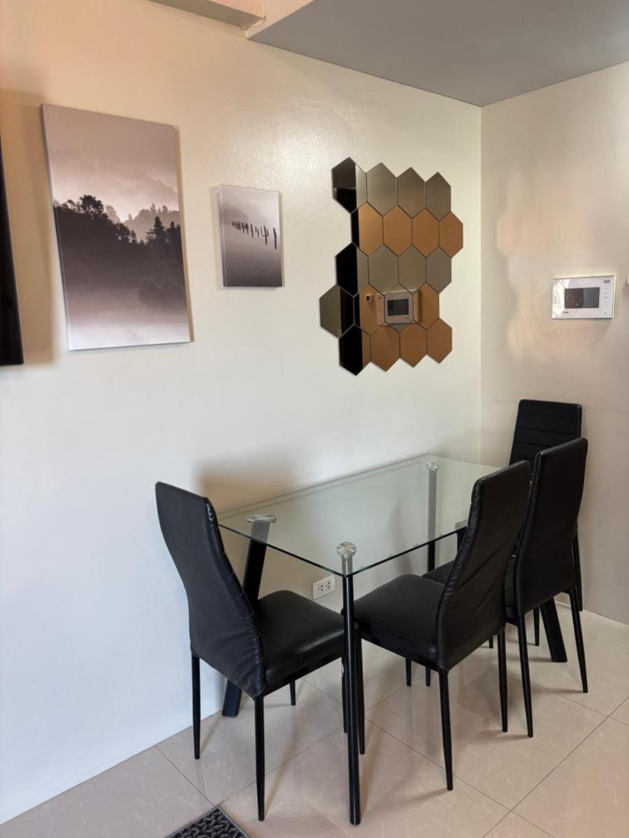 One Palm Tree Villas short walk via Runway Manila NAIA T3 Apartment hotel in Pasay